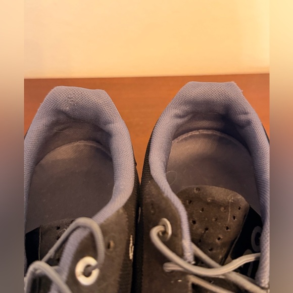Womens On Cloud Black Athletic Running Shoes - Size 8 - Picture 8 of 9